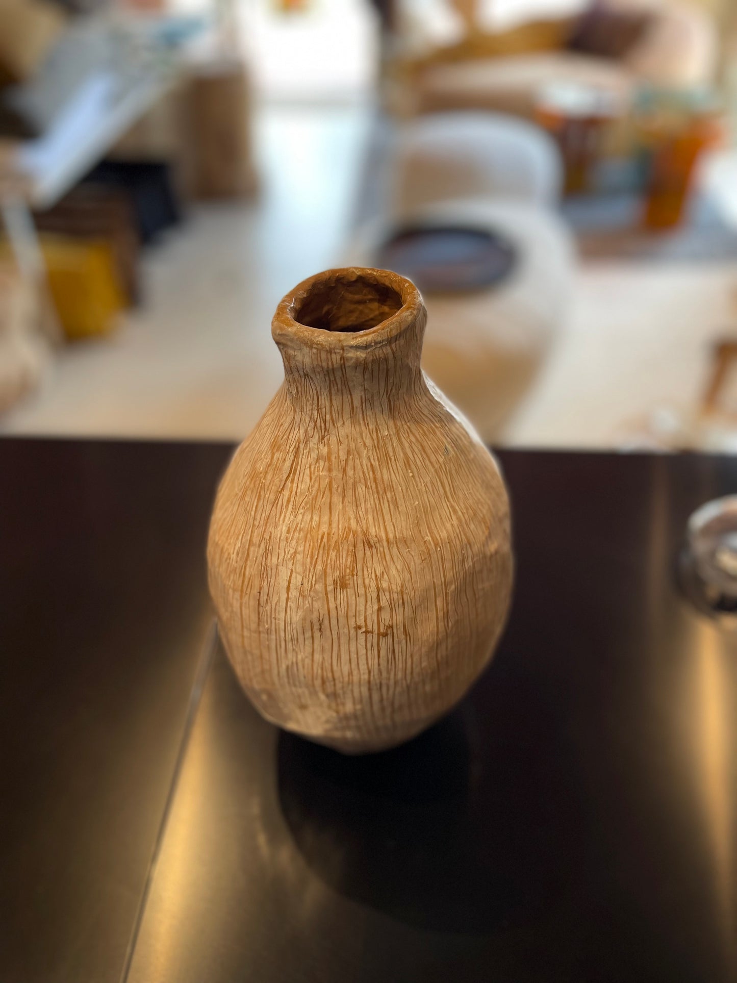 Jarrón de papel maché - Beige