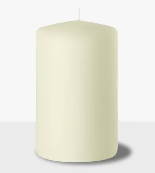 Velas de pilar de marfil 4" x 8"
