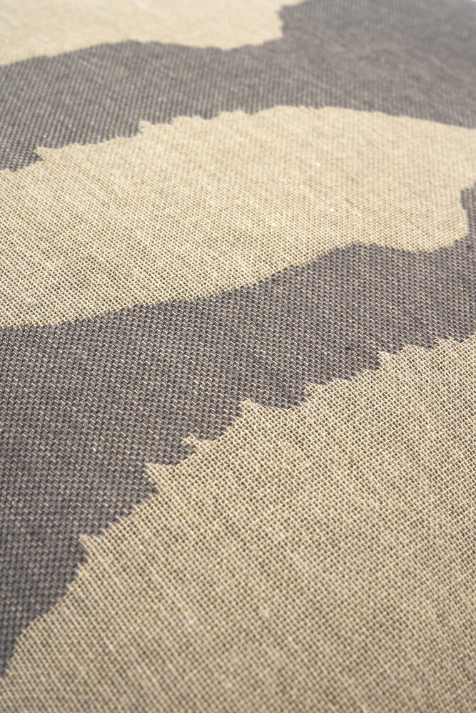 DOTS CUSHION 20"x20"