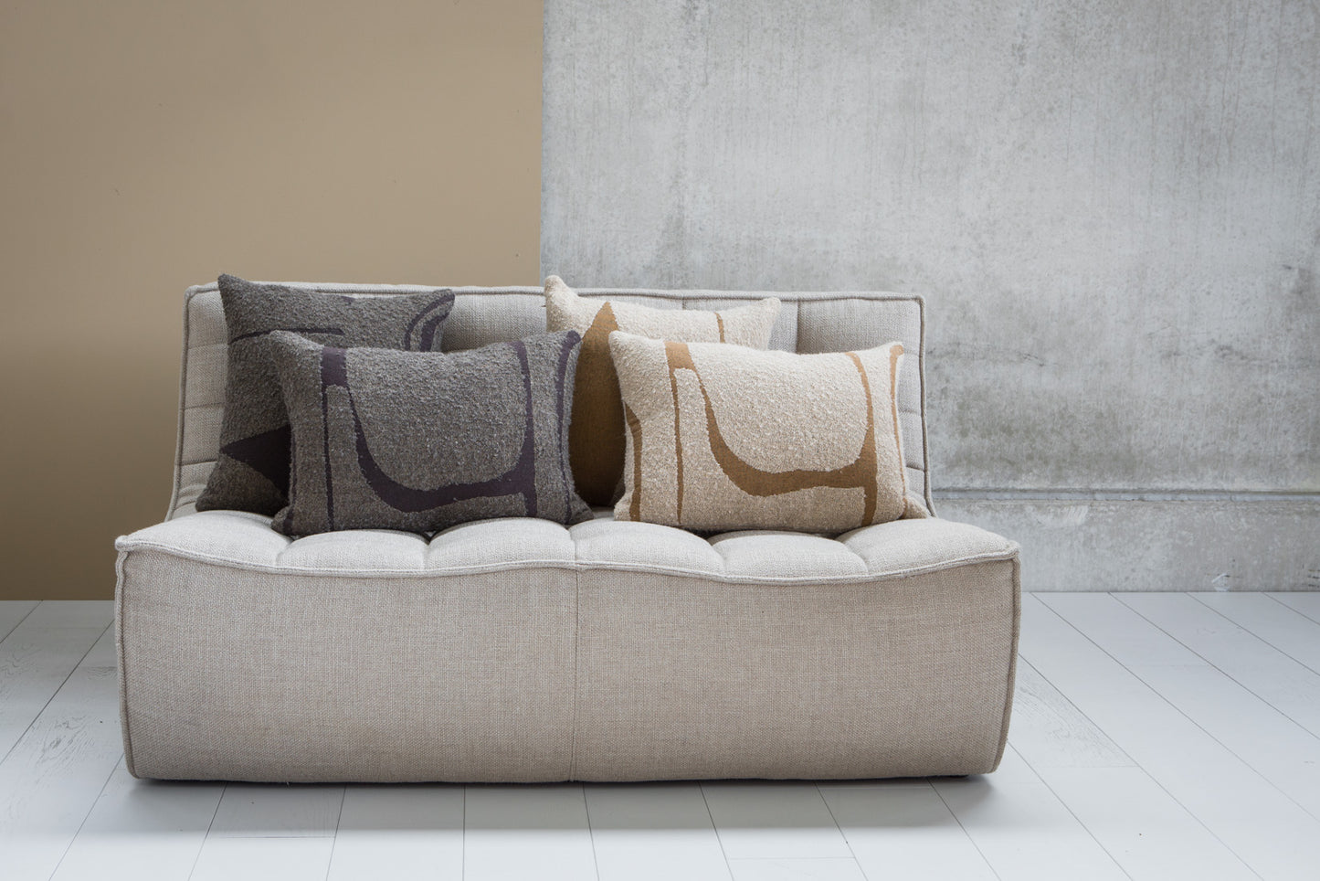 ORB CUSHION 18"X18"