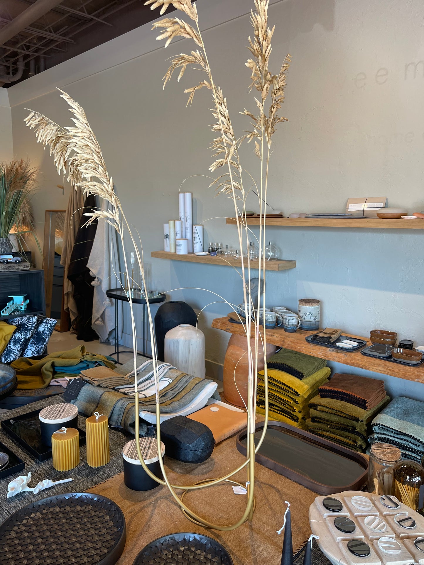BRASS TUBE VASE - GOLD