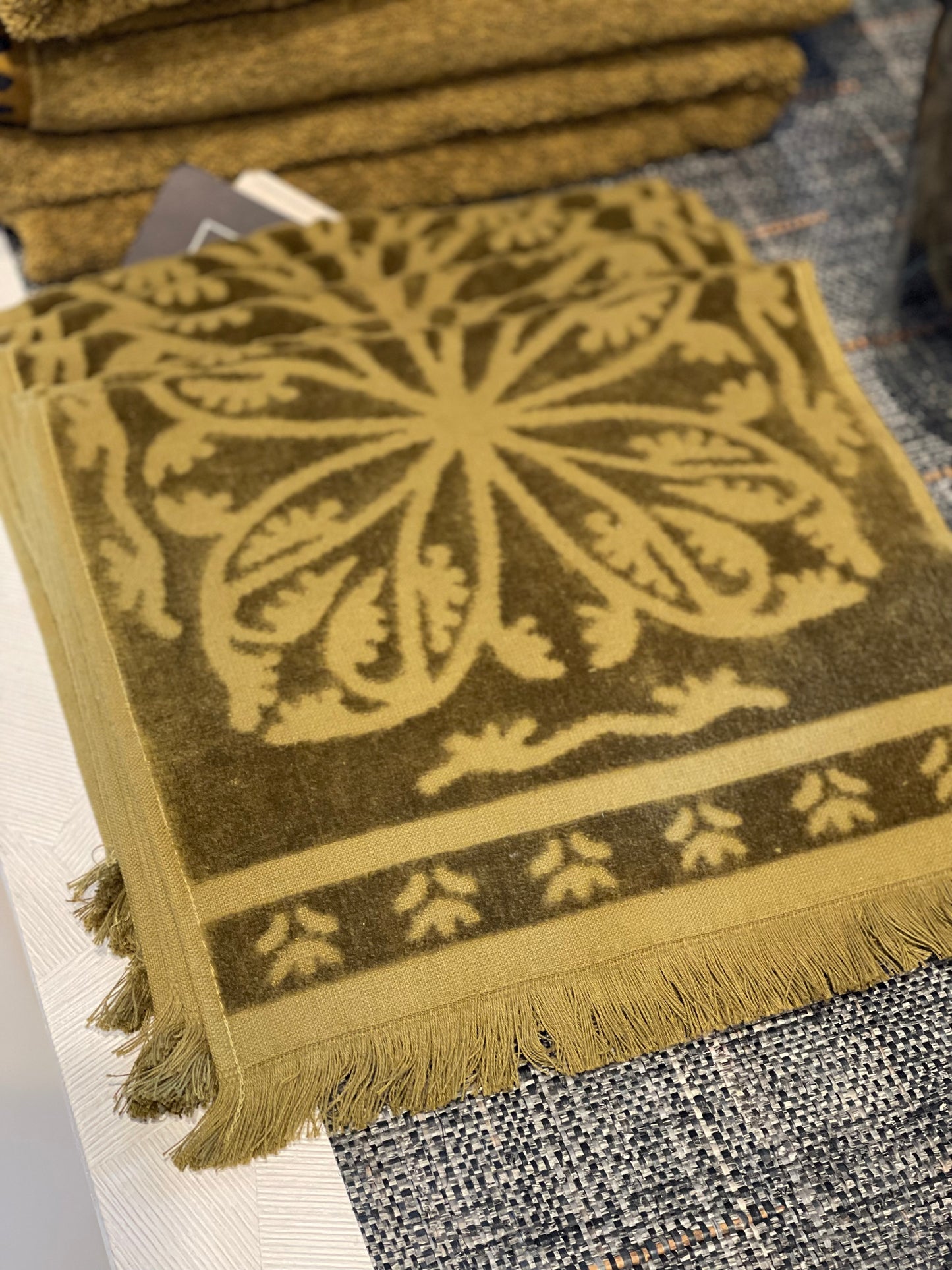 SUMATRA GUEST TOWEL - OLIVE, 12"X20"