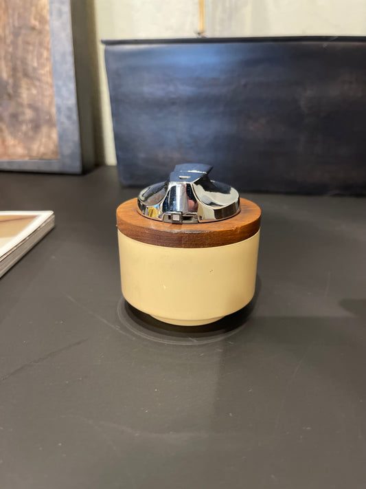 Vintage Mid-Century Ronson Varaflame "La Ronde" Butane Table Lighter