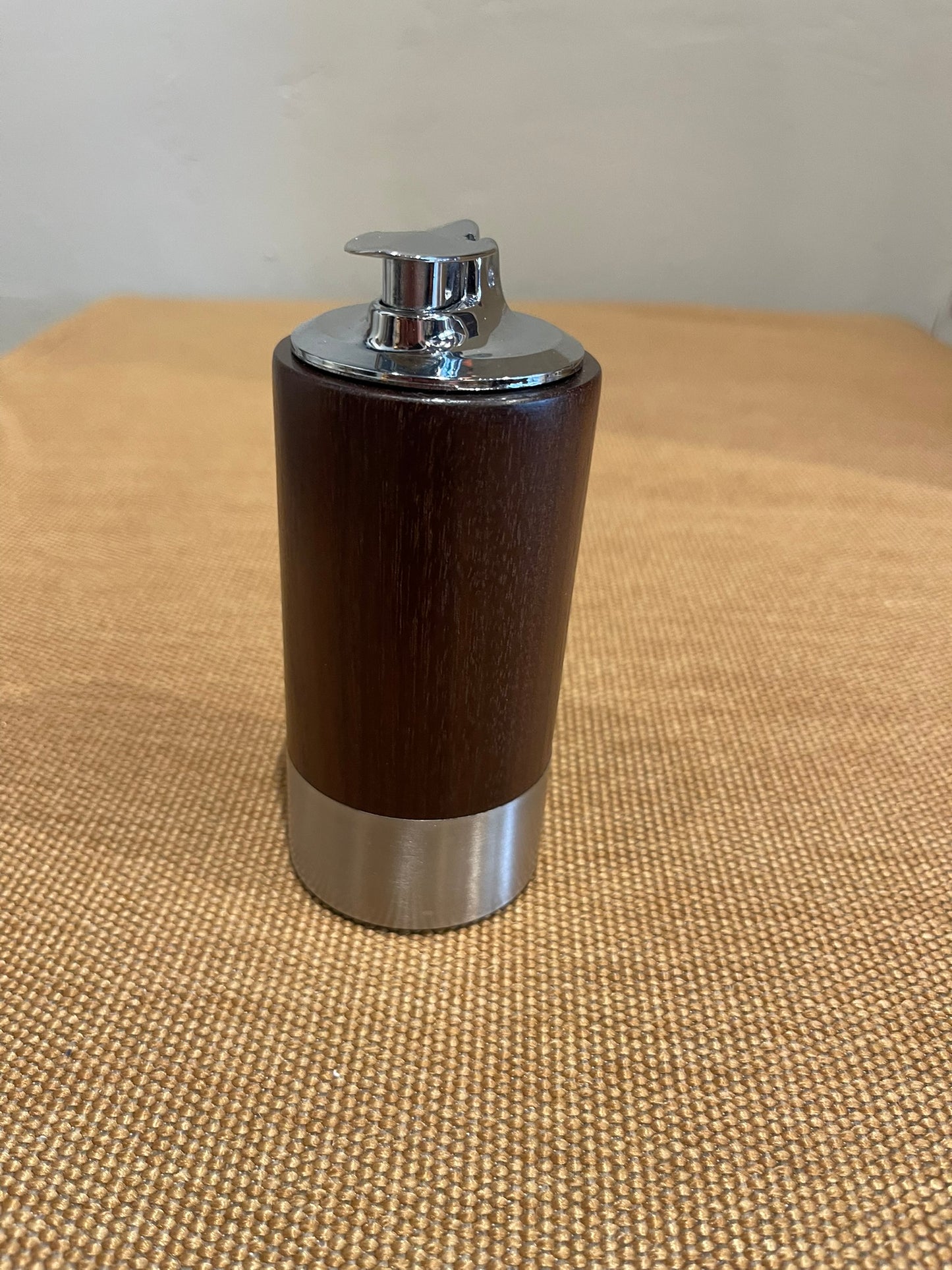 Vintage Ronson Varaflame Norseman - Like New!