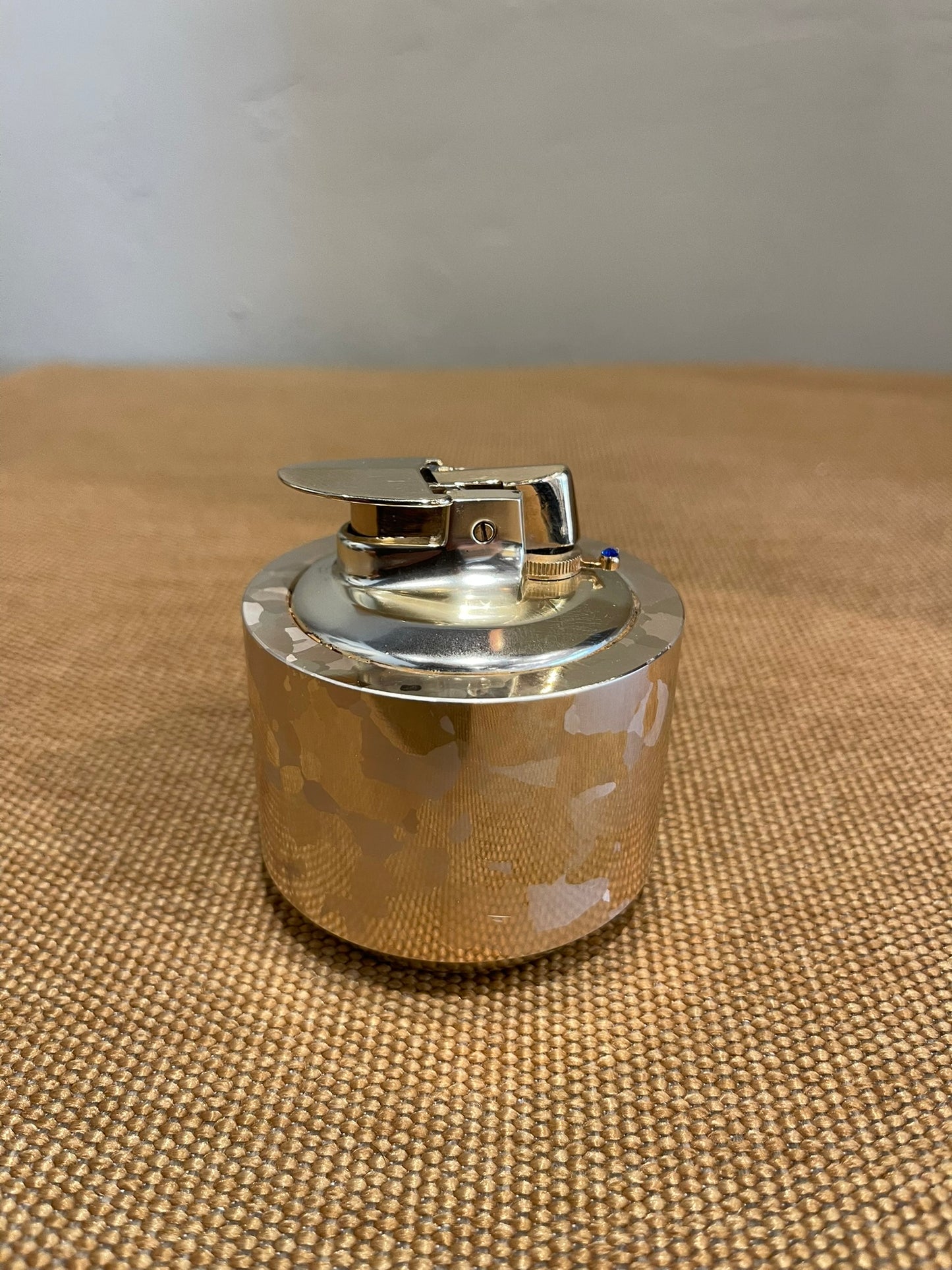 Vintage Ronson Varaflame “Luralite” Table Lighter - Gold